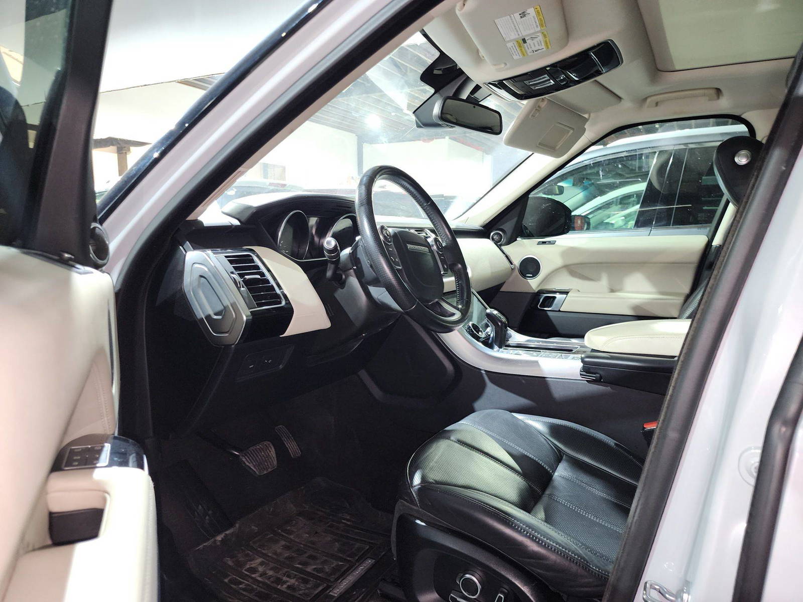 2016 LAND ROVER RANGE ROVER SPORT HSE — 119174 Miles — Lot 652128 — Main - Marhaba Auctions Used Cars - Image 9