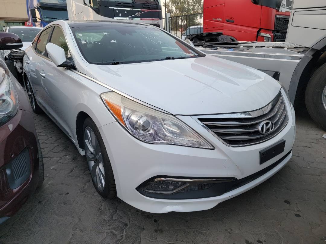 2015 HYUNDAI AZERA — 87350 Miles — Lot 483190 — Main - Marhaba Auctions Used Cars - Image 3