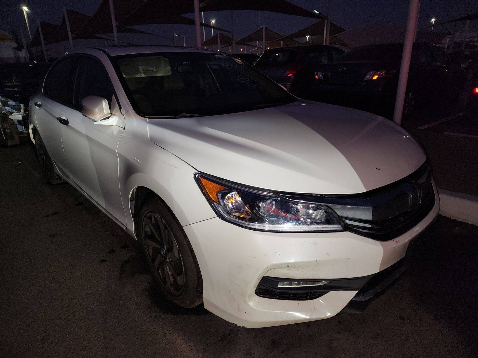 2016 HONDA ACCORD — 174687 Miles — Lot 38352854 - Marhaba Auctions Used Cars - Image 8