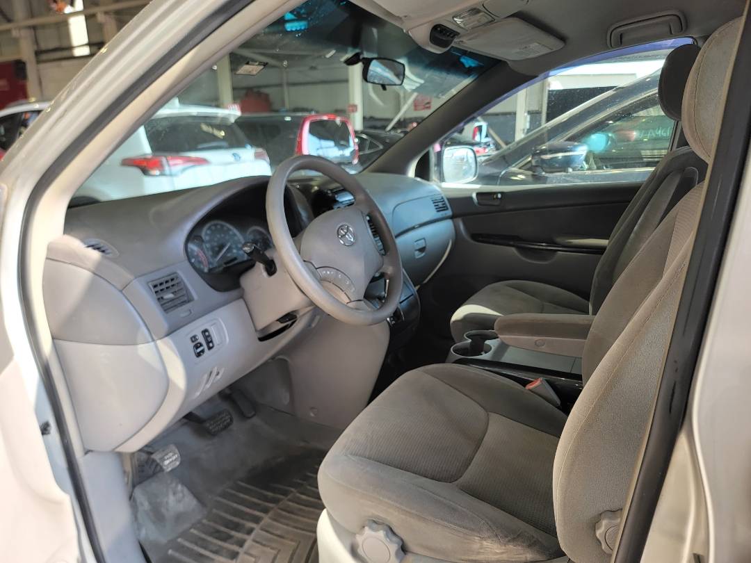 2004 TOYOTA SIENNA — 293884 Miles — Lot C94S074705 — Main - Marhaba Auctions Used Cars - Image 6