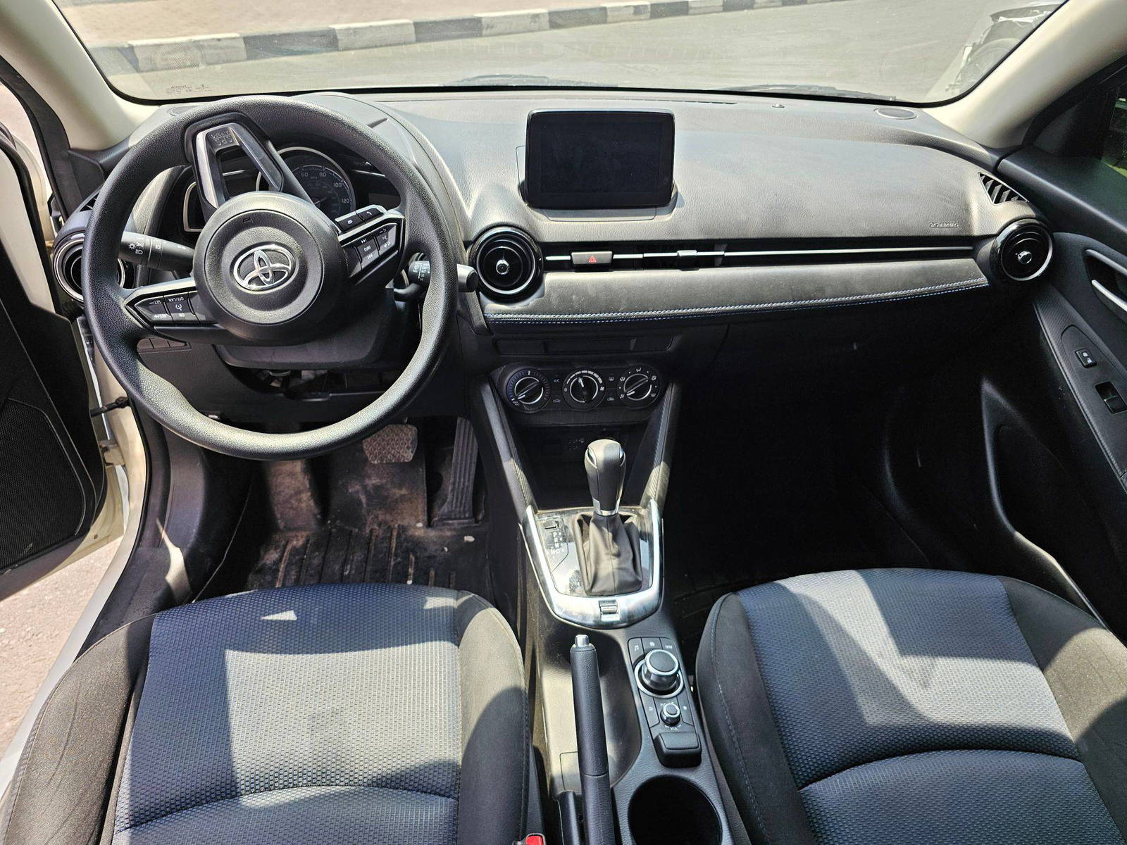 2020 TOYOTA YARIS — 77235 Miles — Lot LY703546 — Souq - Marhaba Auctions Used Cars - Image 7