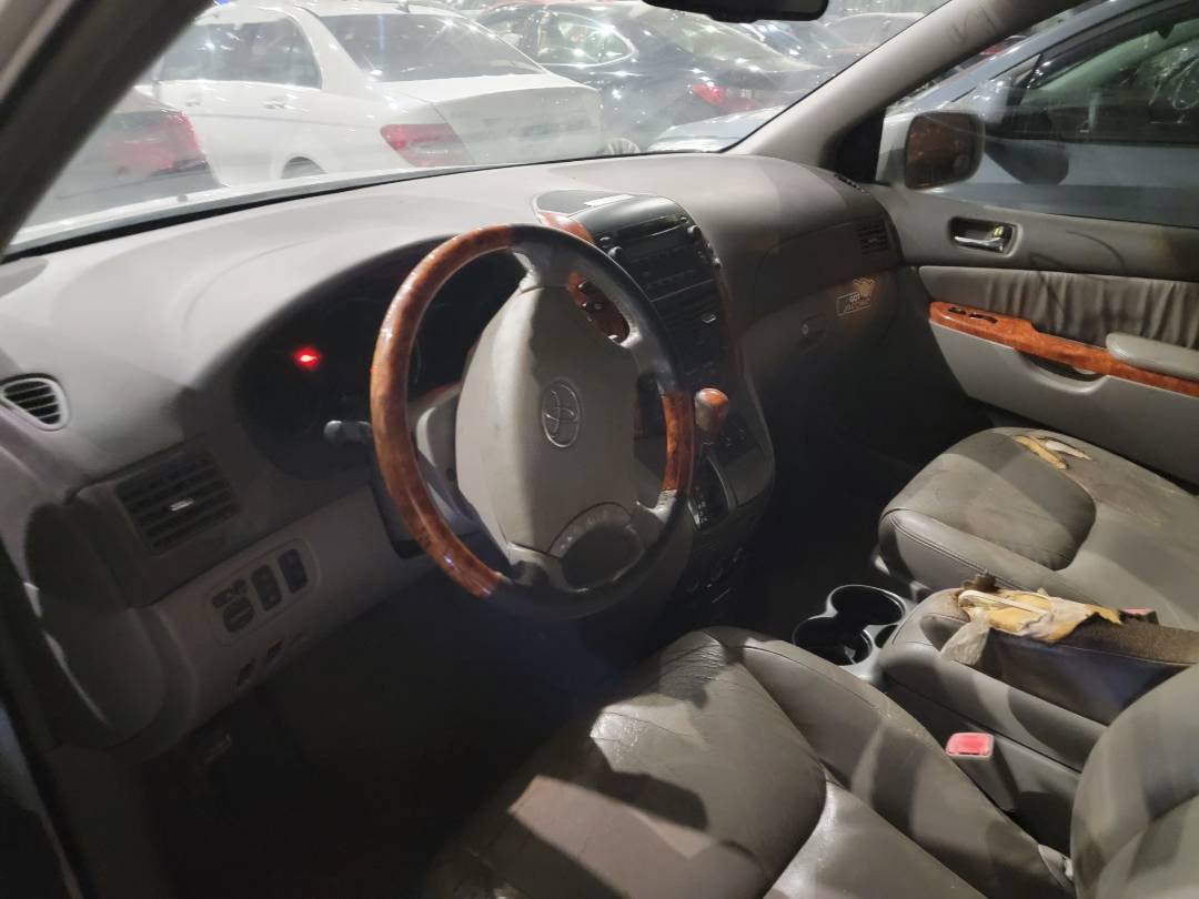 2007 TOYOTA SIENNA — 223452 Miles — Lot 2C77S079842 — Main - Marhaba Auctions Used Cars - Image 6