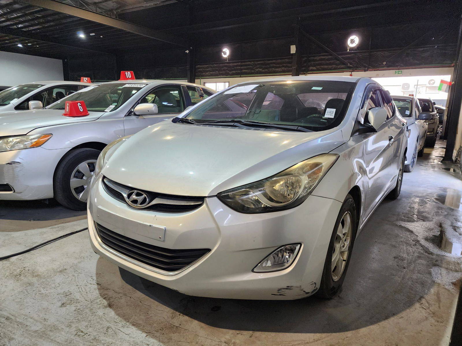 2012 HYUNDAI AVANTE — 268584 KM — Lot 318562 — Al Quoz - Marhaba Auctions Used Cars - Image 4