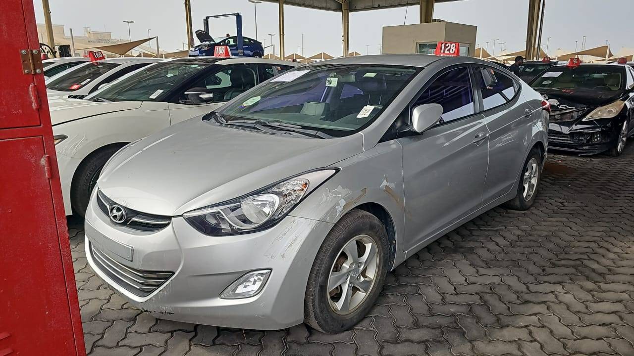 HYUNDAI AVANTE 2012 - Marhaba Auction Used Cars - Image 4