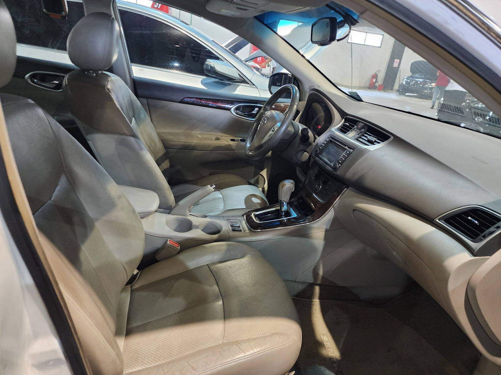2013 NISSAN SENTRA — 154039 Miles — Lot 724224 — Al Quoz - Marhaba Auctions Used Cars - Image 9