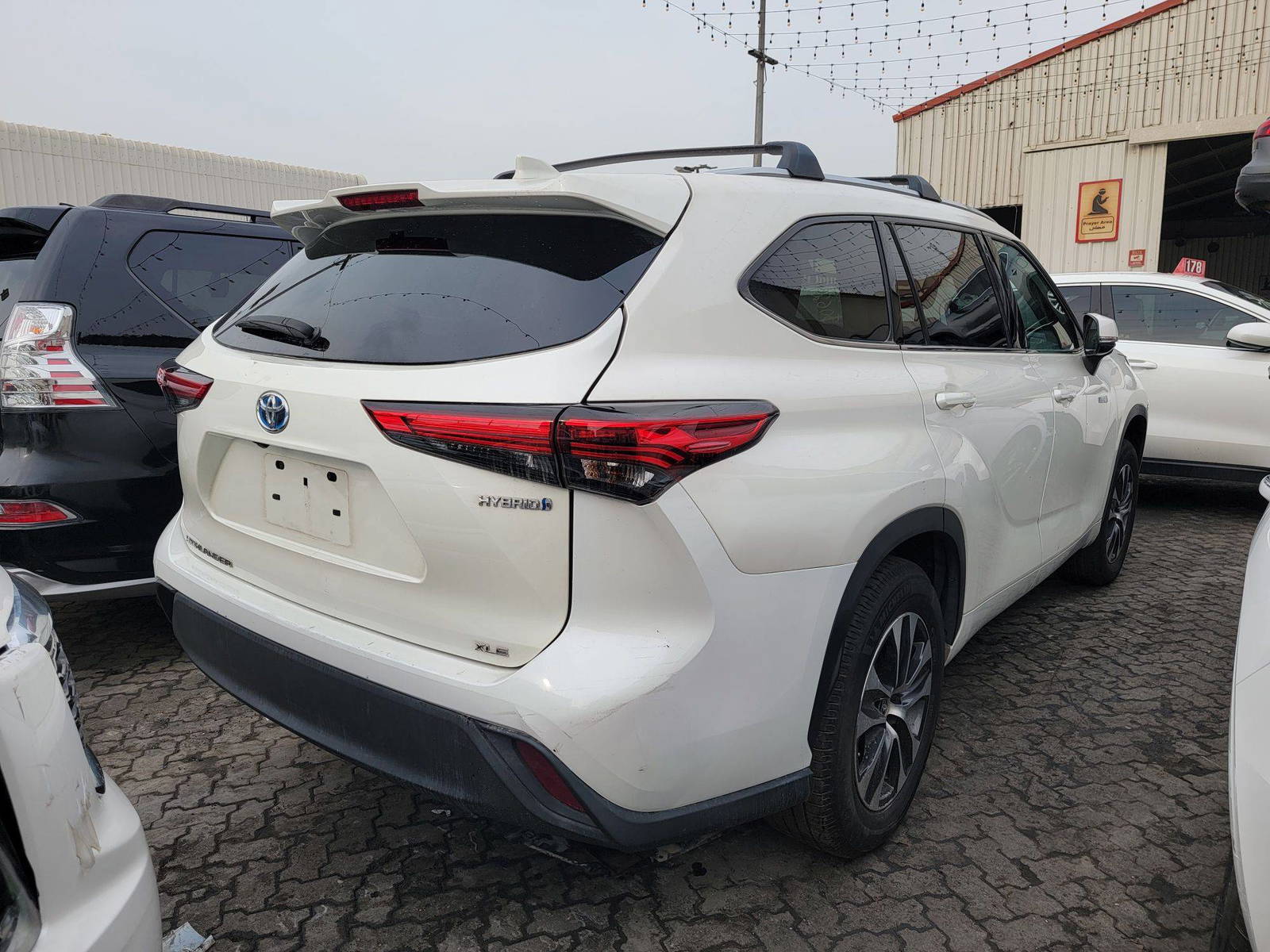 TOYOTA HIGHLANDER 2021 - Marhaba Auction Used Cars - Image 4