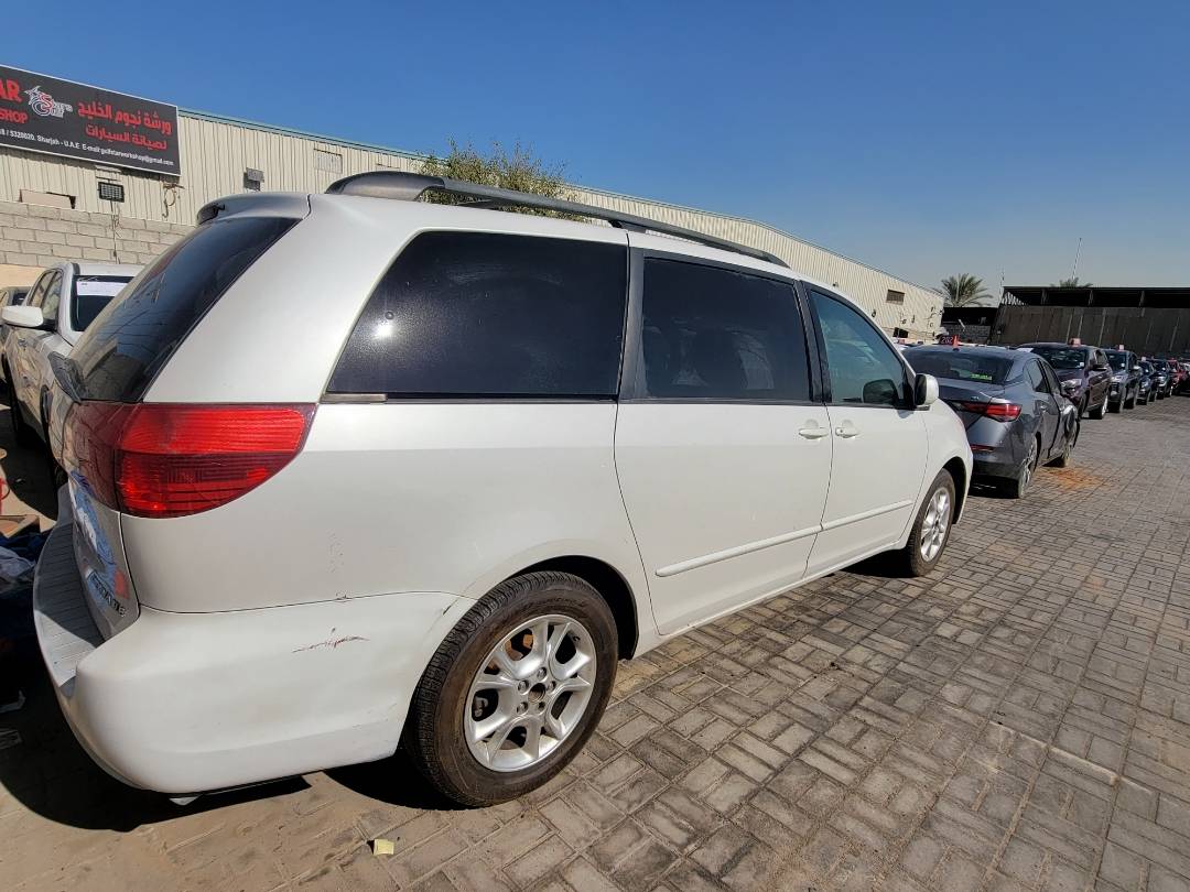 2005 TOYOTA SIENNA — 254549 Miles — Lot 280777 — Main - Marhaba Auctions Used Cars - Image 4
