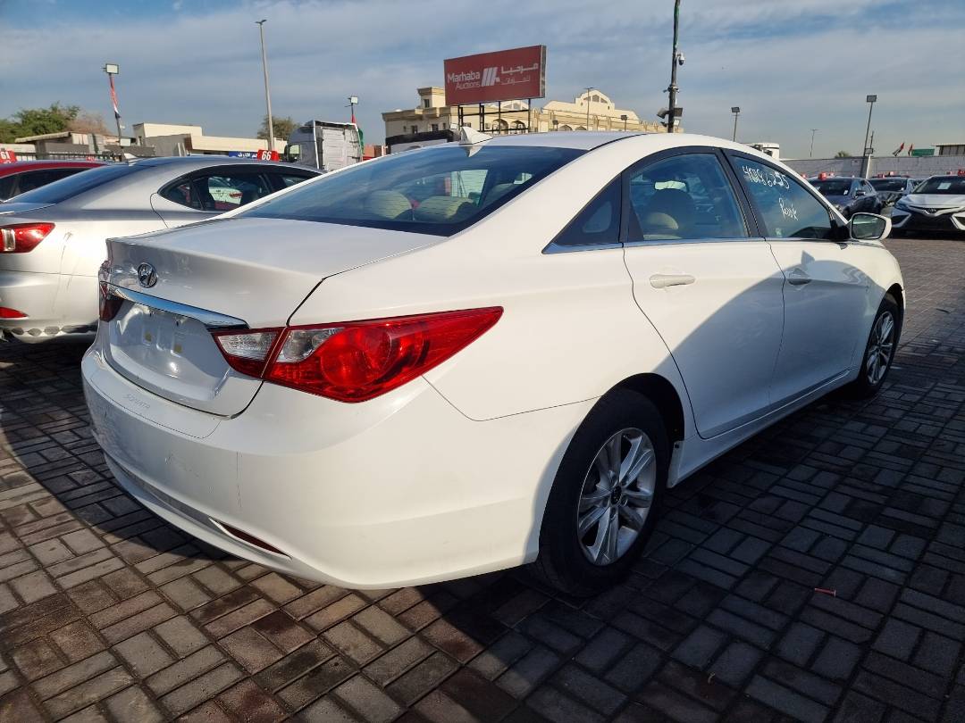 2013 HYUNDAI SONATA — 112319 Miles — Lot 125487 — Main - Marhaba Auctions Used Cars - Image 4