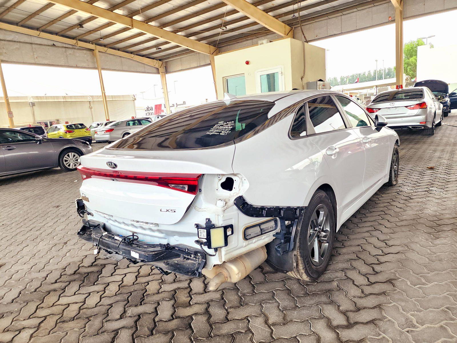 2021 KIA K5 — 112237 Miles — Lot 75509004 — Souq - Marhaba Auctions Used Cars - Image 3