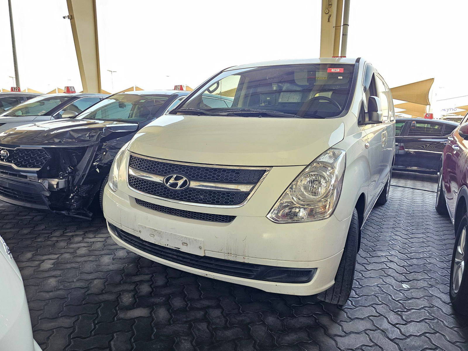 2011 HYUNDAI GRAND STAREX — 320077 KM — Lot 286028 — Souq - Marhaba Auctions Used Cars - Image 5