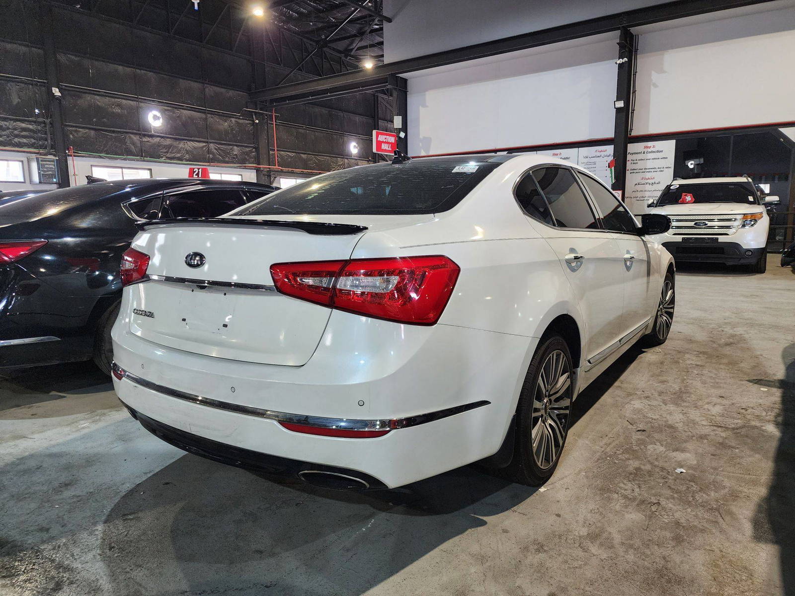 2015 KIA CADENZA — 161780 Miles — Lot 2086324 — Main - Marhaba Auctions Used Cars - Image 6
