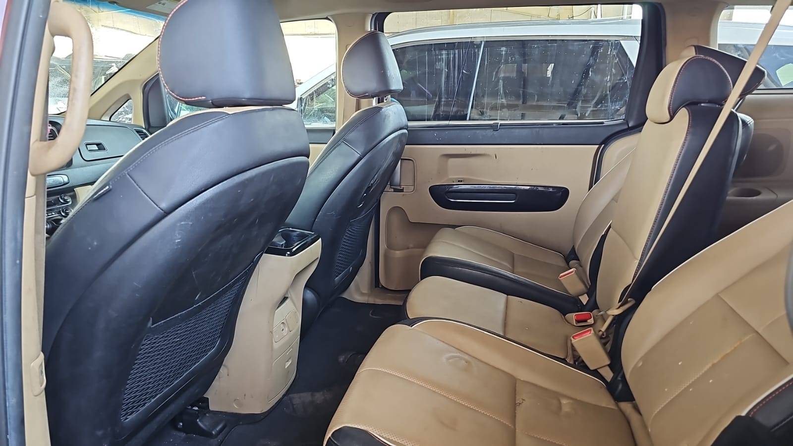 KIA SEDONA 2015 - Marhaba Auction Used Cars - Image 12