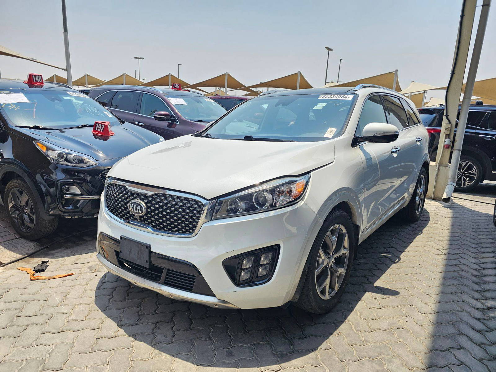 2017 KIA SORENTO — 158992 KM — Lot 65224064 — Souq - Marhaba Auctions Used Cars - Image 5