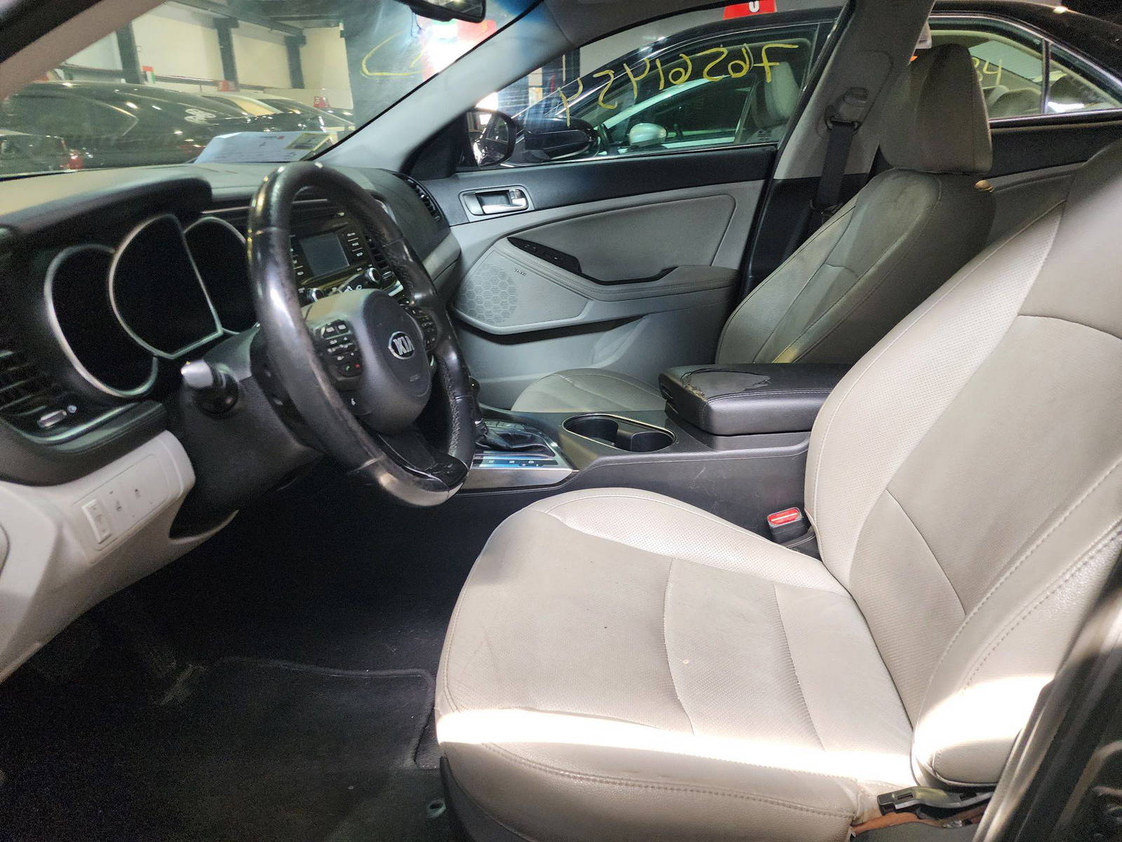 2015 KIA OPTIMA — 118734 Miles — Lot 450450 — Al Quoz - Marhaba Auctions Used Cars - Image 9