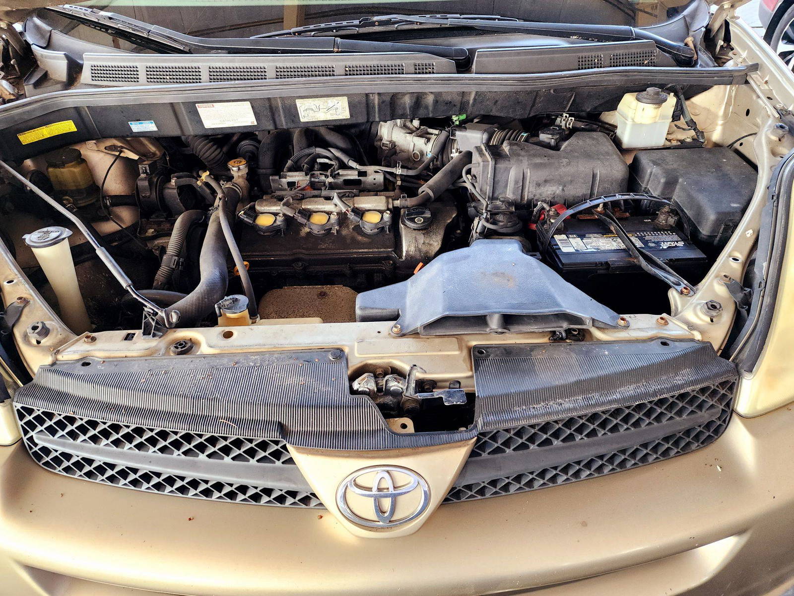 2004 TOYOTA SIENNA — 241366 Miles — Lot C54S019721 — Souq - Marhaba Auctions Used Cars - Image 12