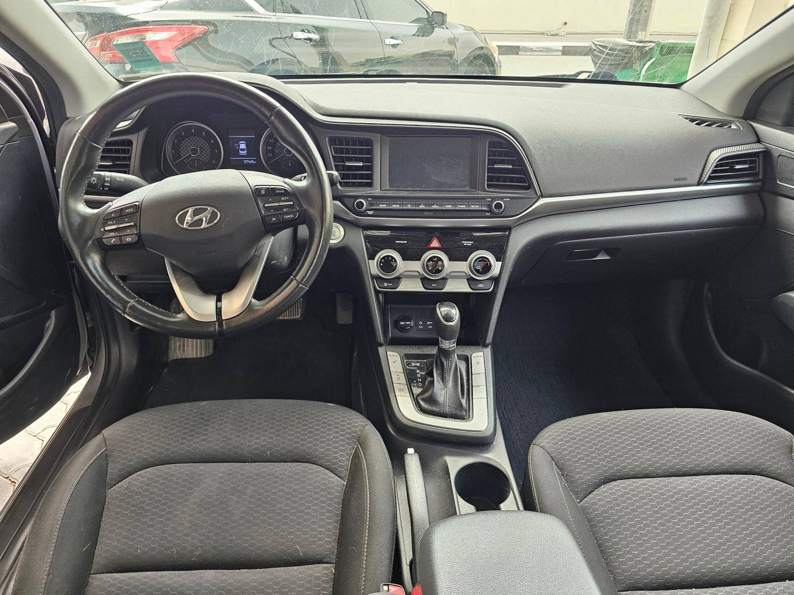 2020 HYUNDAI ELANTRA — 127664 KM — Lot 56347785 — Souq - Marhaba Auctions Used Cars - Image 7