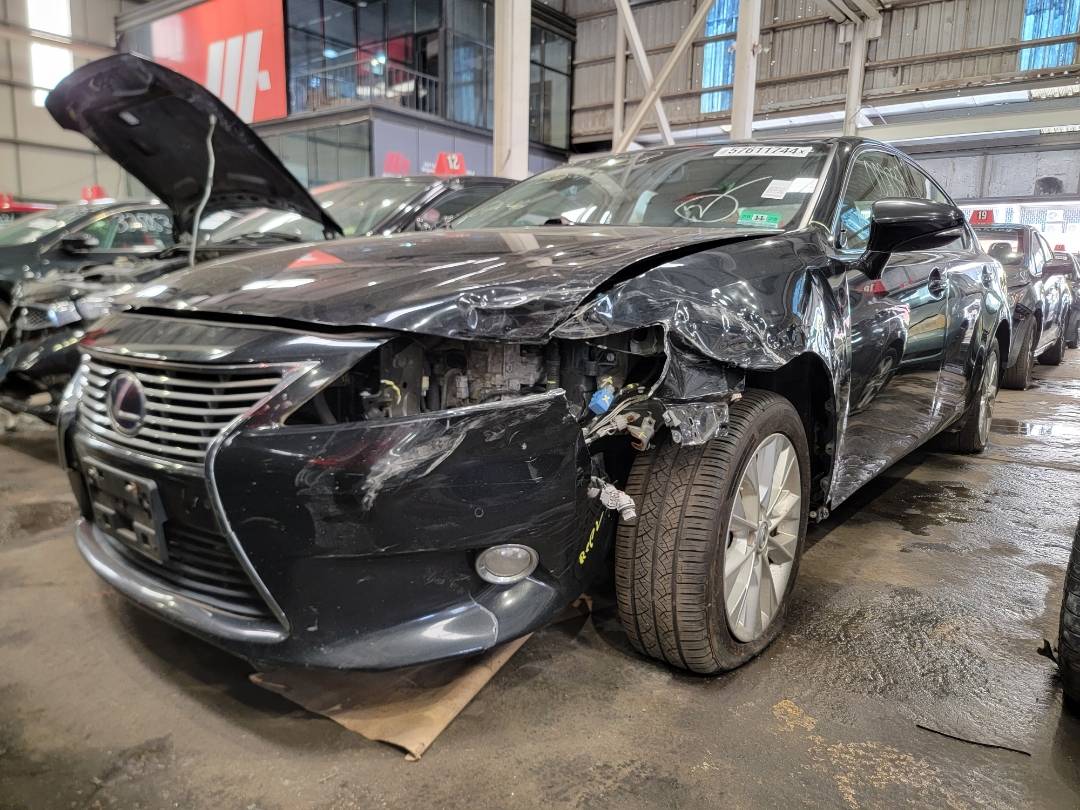 2013 LEXUS ES 300H — 151049 Miles — Lot 57611744 — Souq - Marhaba Auctions Used Cars - Image 5