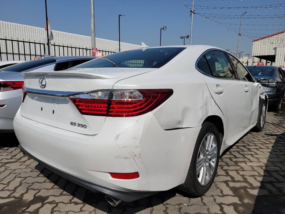 2014 LEXUS ES 350 — 165284 Miles — Lot E2140231 - Marhaba Auctions Used Cars - Image 3