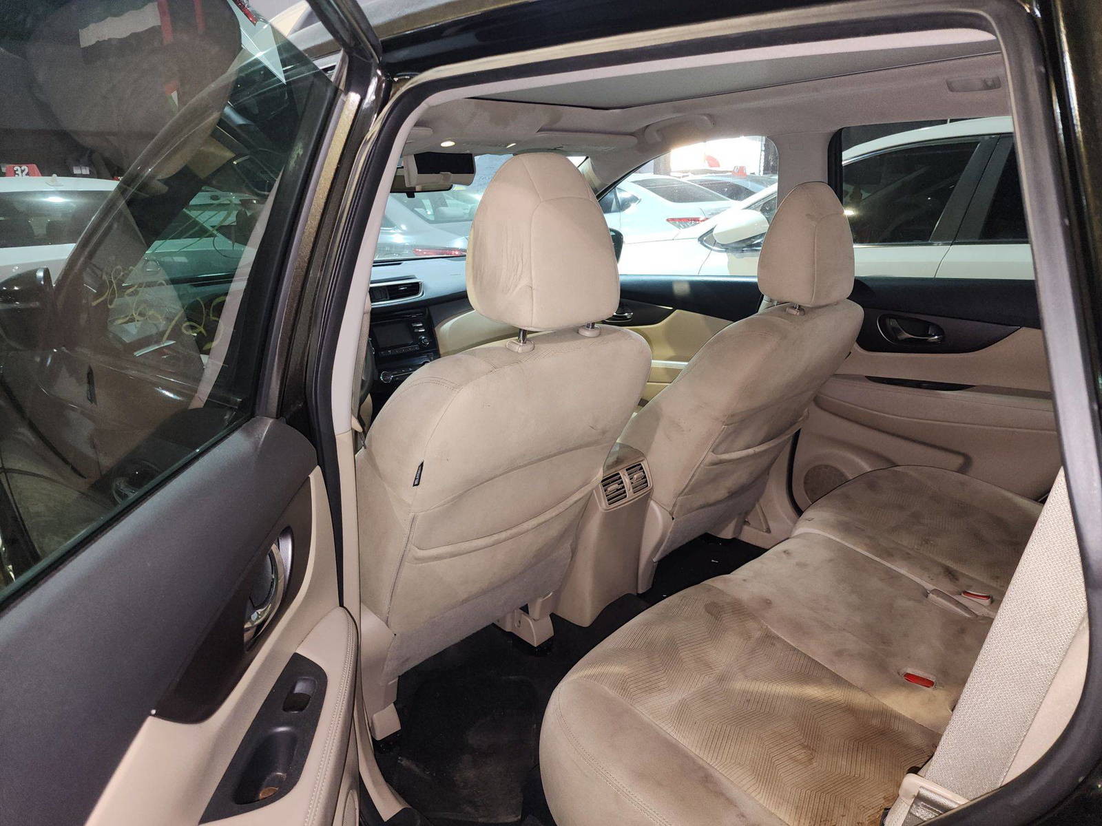 2016 NISSAN ROGUE — 133201 Miles — Lot C772882 — Al Quoz - Marhaba Auctions Used Cars - Image 7