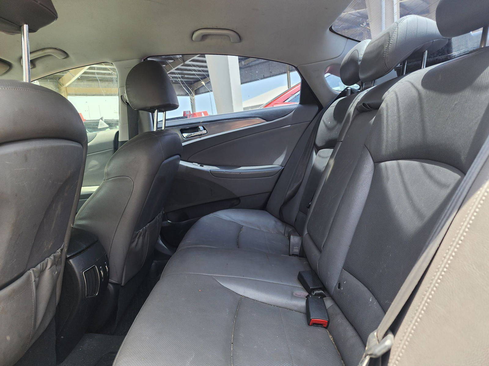 2012 HYUNDAI SONATA — 175772 Miles — Lot 47751624 — Souq - Marhaba Auctions Used Cars - Image 6