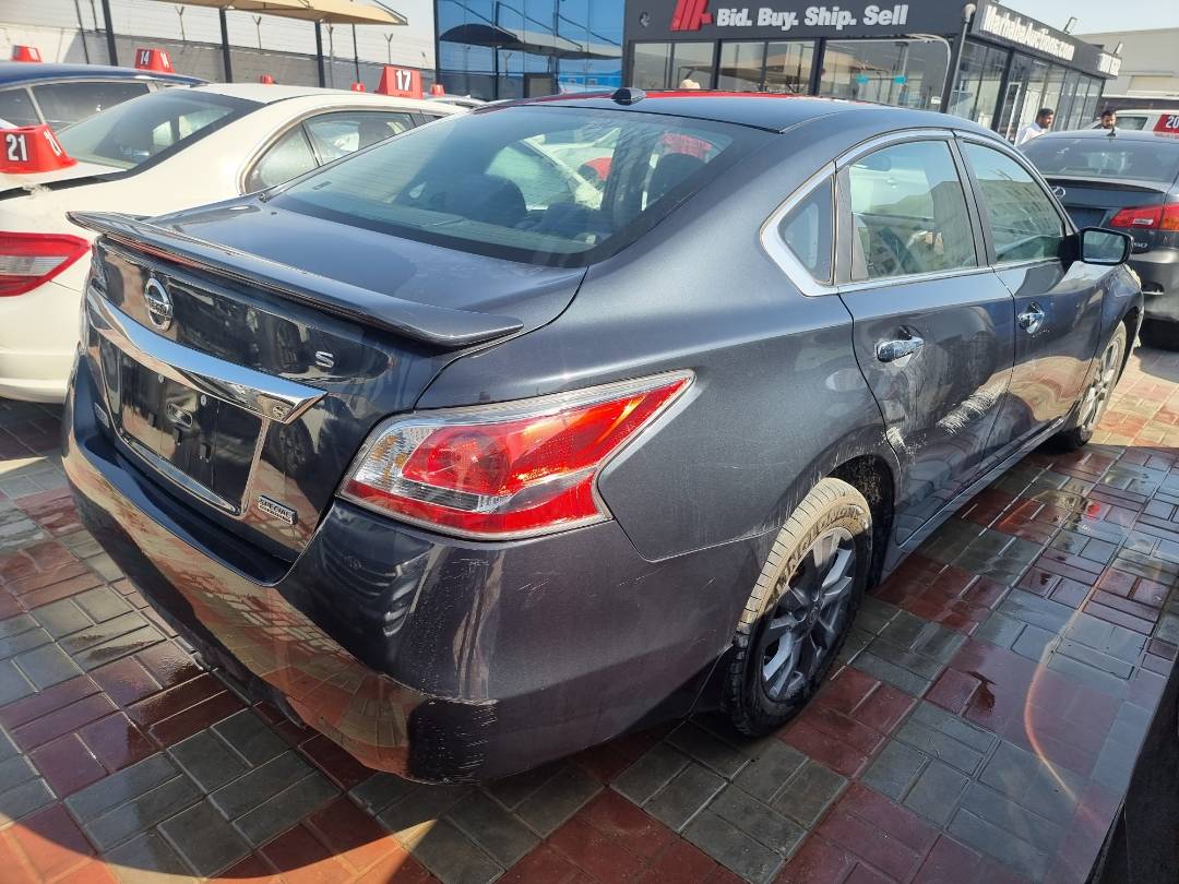 2015 NISSAN ALTIMA — 42738 Miles — Lot FC477039 - Marhaba Auctions Used Cars - Image 4