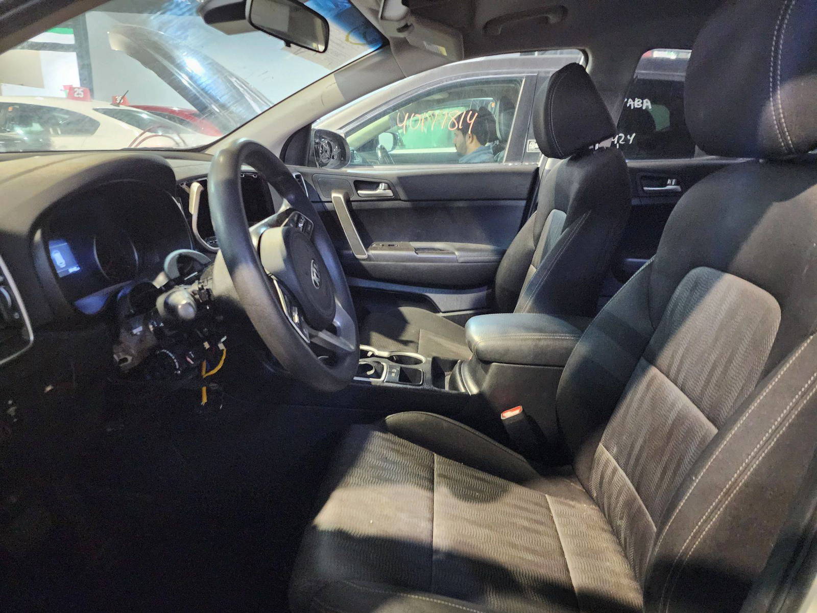 2022 KIA SPORTAGE — 34142 Miles — Lot 77875374 — Al Quoz - Marhaba Auctions Used Cars - Image 9