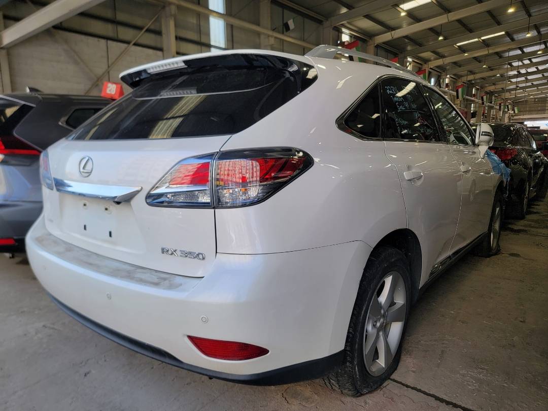 2013 LEXUS RX 350 — 121650 Miles — Lot 224992 — Souq - Marhaba Auctions Used Cars - Image 3