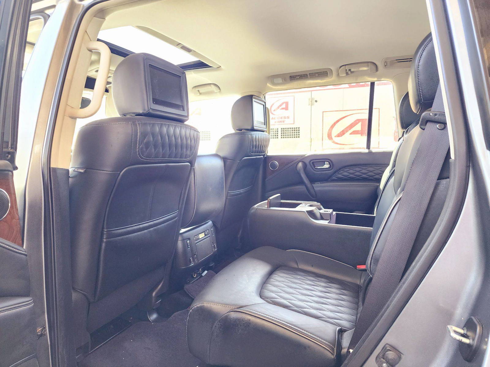2019 INFINITI QX80 — 77144 Miles — Lot 74055404 — Souq - Marhaba Auctions Used Cars - Image 6