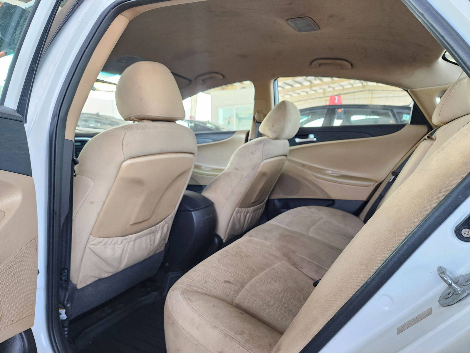 2011 HYUNDAI SONATA — 181658 Miles — Lot 215487 — Souq - Marhaba Auctions Used Cars - Image 8