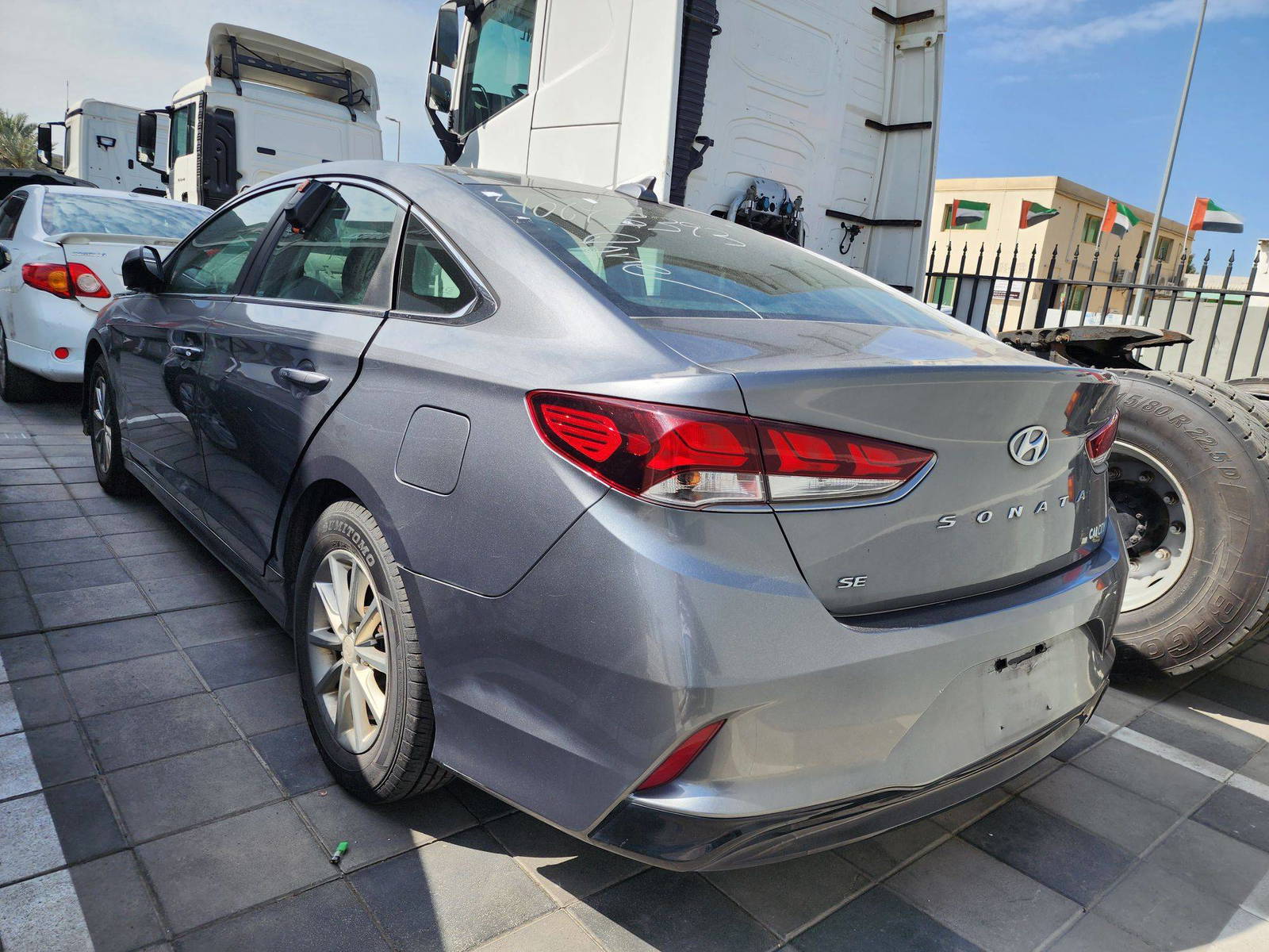 2018 HYUNDAI SONATA — 148098 Miles — Lot 40643393 — Main - Marhaba Auctions Used Cars - Image 3