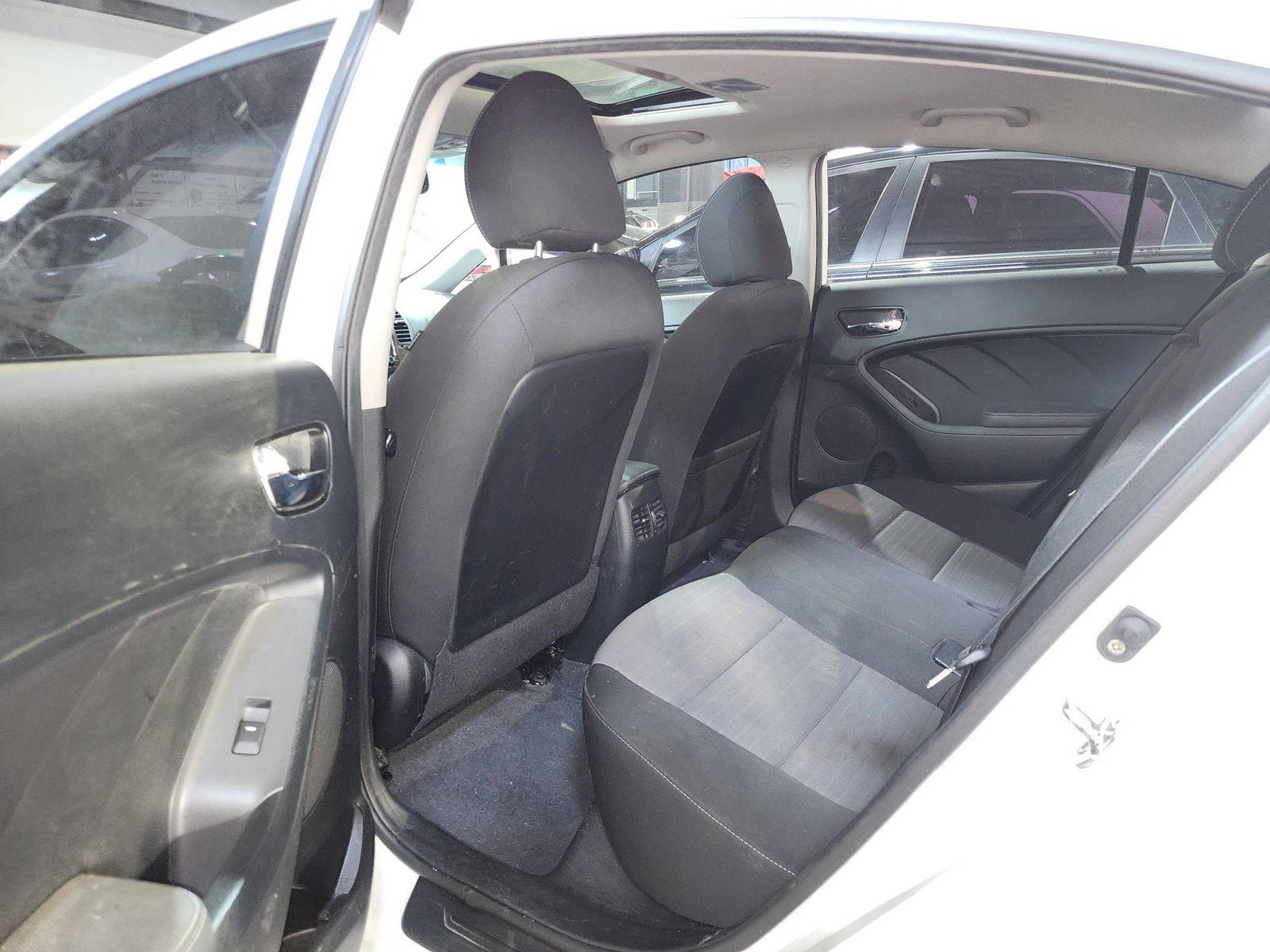 2018 KIA FORTE — 174044 KM — Lot 55416595 — Al Quoz - Marhaba Auctions Used Cars - Image 7