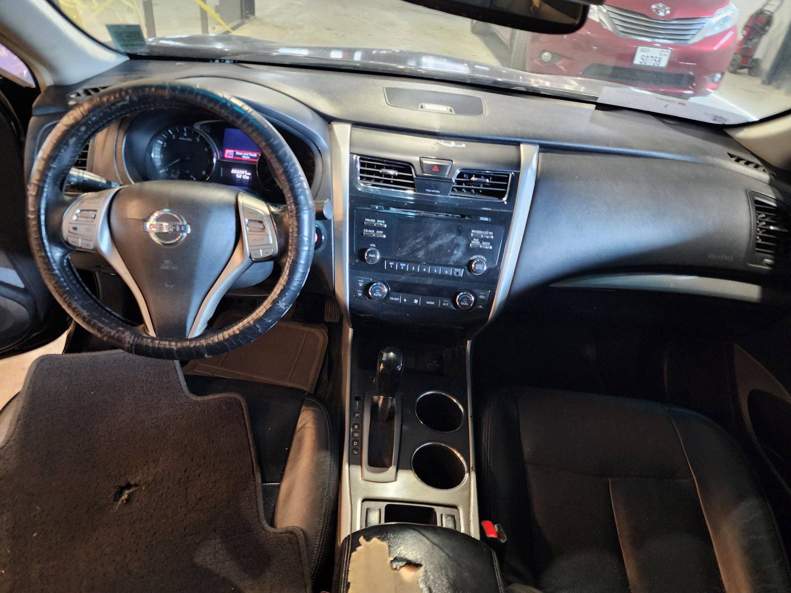2013 NISSAN ALTIMA — 283297 Miles — Lot 40506556 — Souq - Marhaba Auctions Used Cars - Image 8