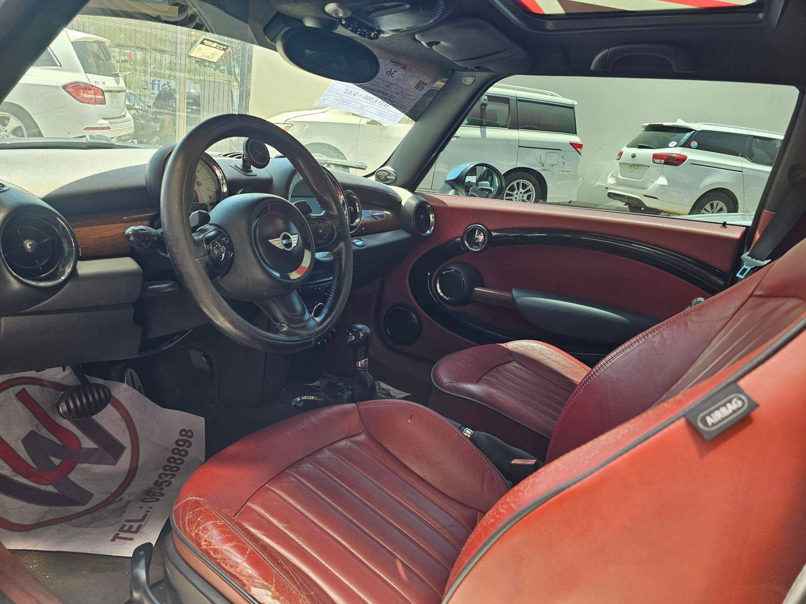 2010 MINI COOPER S — 203464 KM — Lot 8ATU94550 — Souq - Marhaba Auctions Used Cars - Image 7