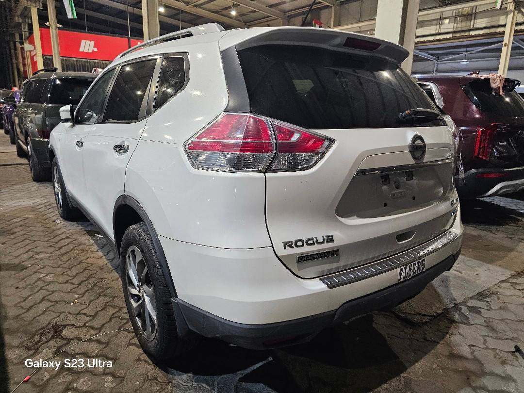 NISSAN ROGUE