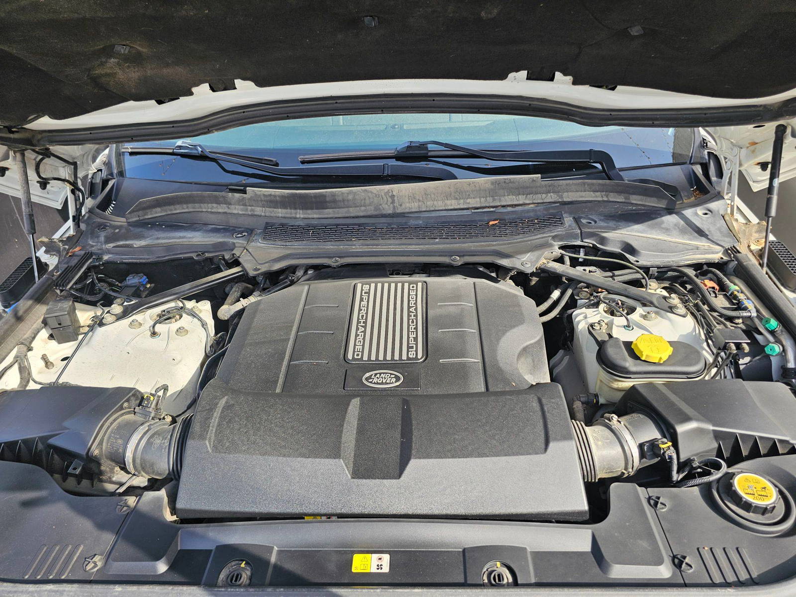 LAND ROVER RANGE ROVER SUPERCHARGED 2014 - Marhaba Auction Used Cars - Image 12