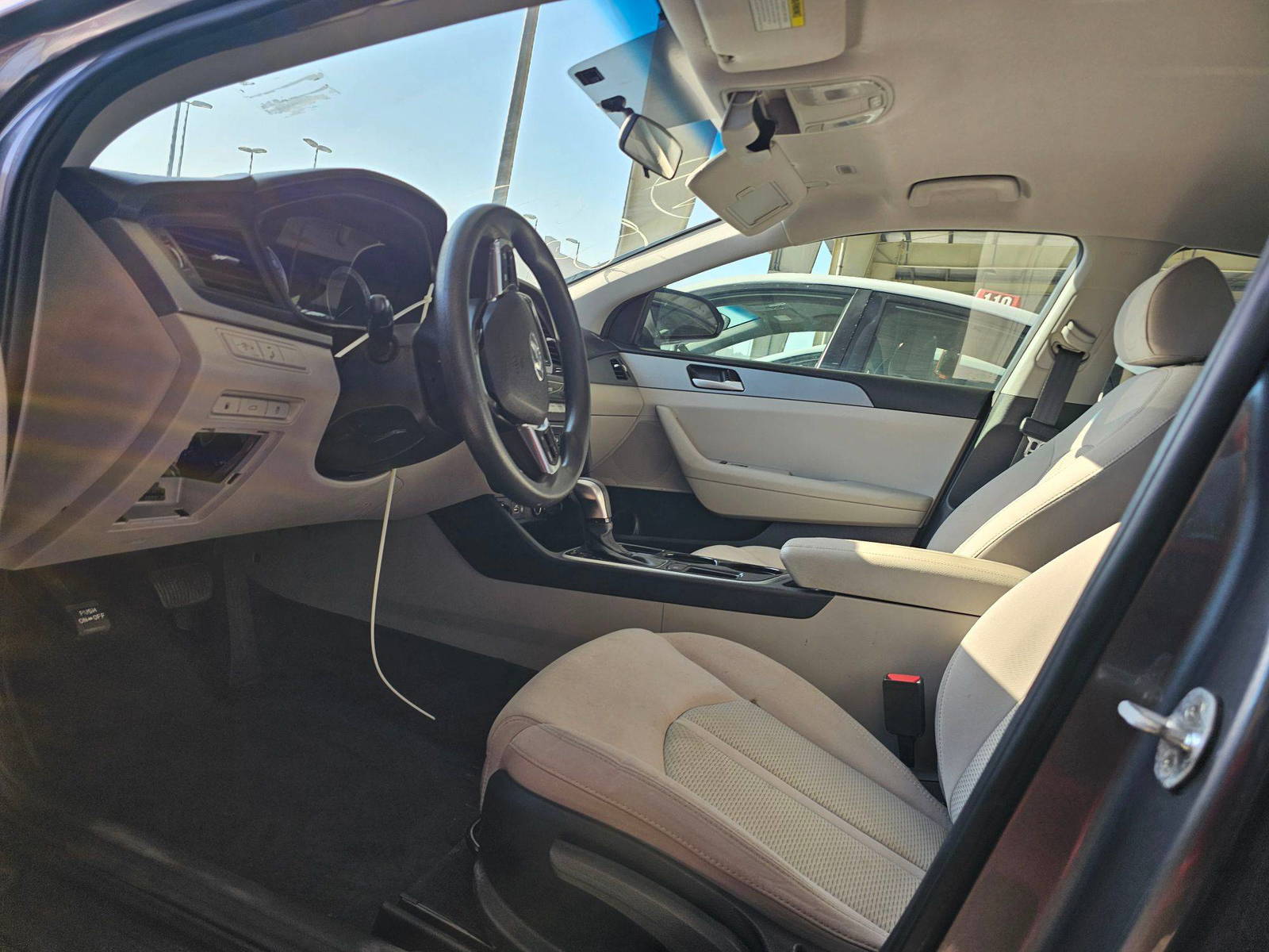 HYUNDAI SONATA 2018 - Marhaba Auction Used Cars - Image 8