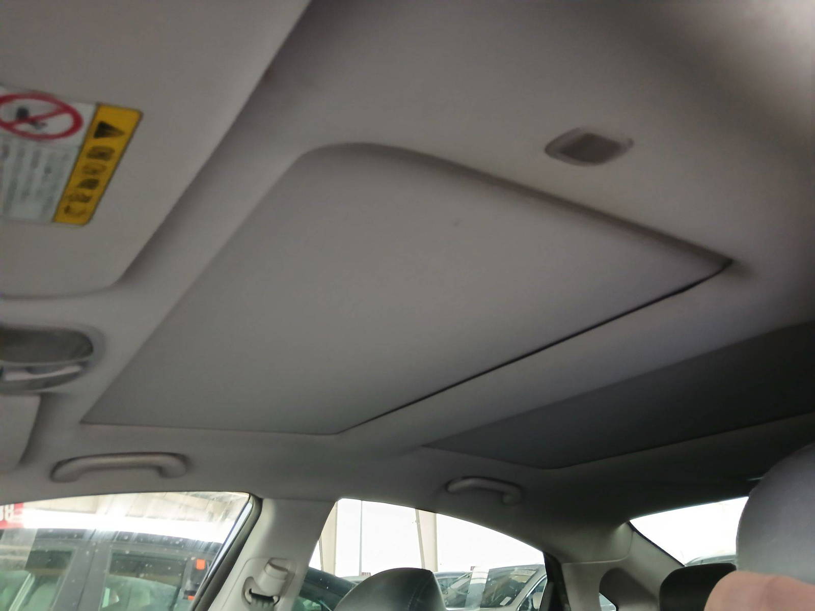2012 HYUNDAI SONATA — 200434 KM — Lot 024067 — Souq - Marhaba Auctions Used Cars - Image 8