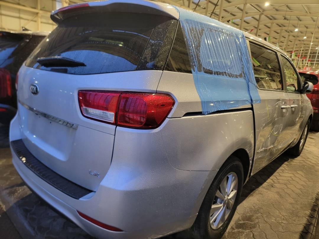 2018 KIA SEDONA — 108356 Miles — Lot 398208 - Marhaba Auctions Used Cars - Image 3