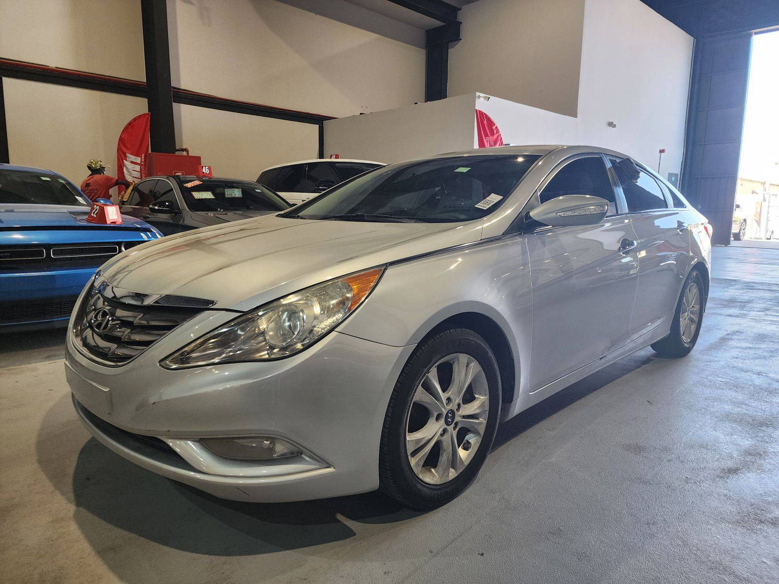 2011 HYUNDAI SONATA — 178305 Miles — Lot 33418 — Main - Marhaba Auctions Used Cars - Image 5