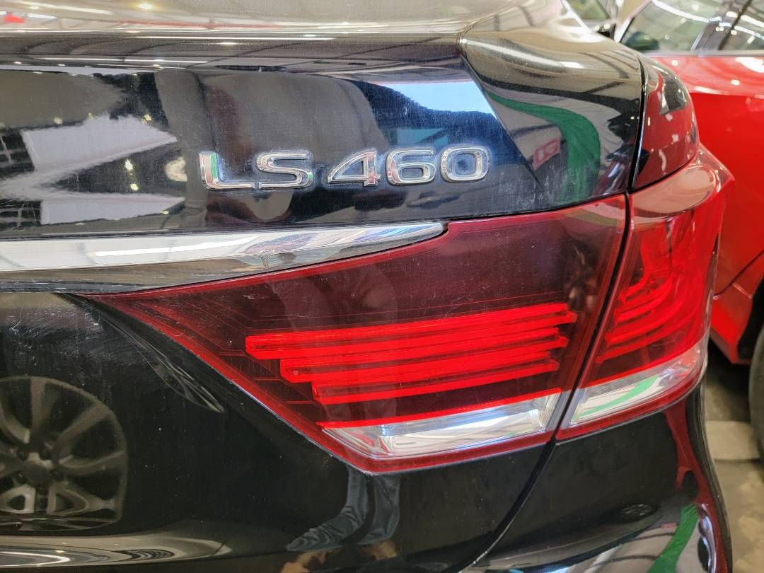 2013 LEXUS LS 460 — 151365 Miles — Lot 118395 - Marhaba Auctions Used Cars - Image 9