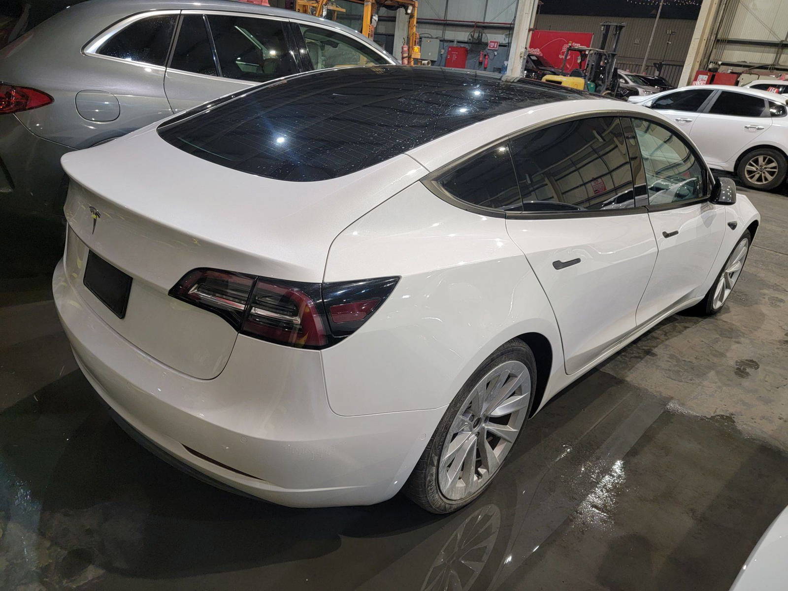 TESLA MODEL 3 2021 - Marhaba Auction Used Cars - Image 6