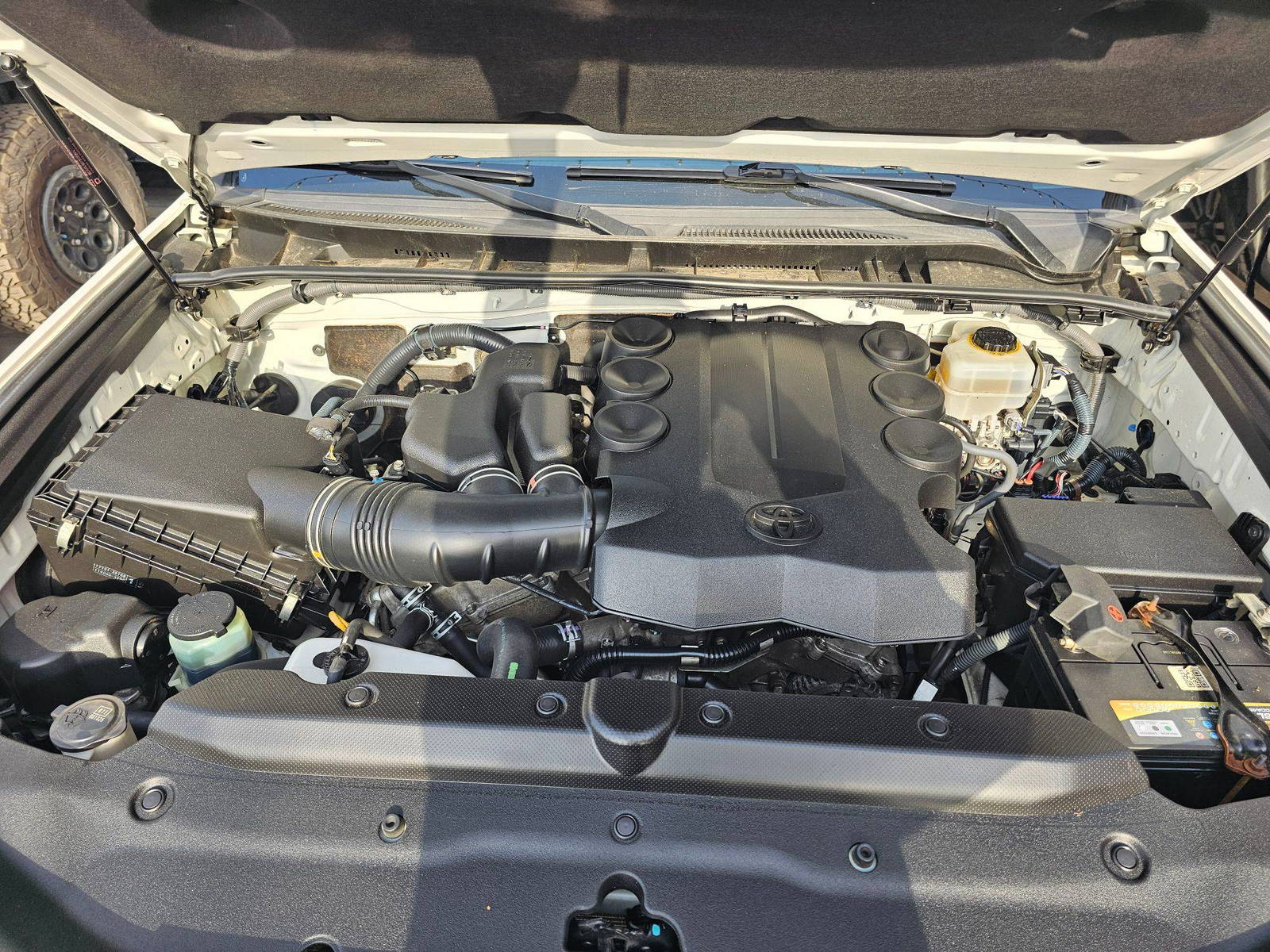 TOYOTA 4RUNNER SR5 2015 - Marhaba Auction Used Cars - Image 12