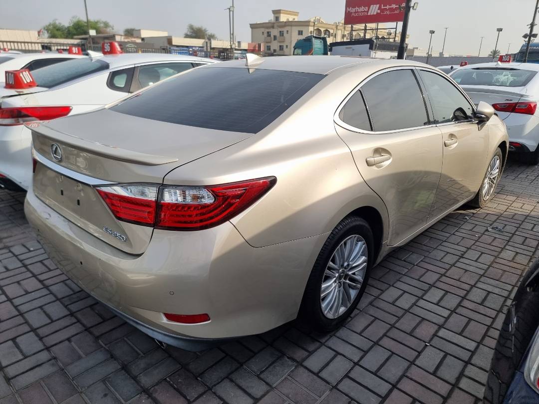 2015 LEXUS ES 350 — 105708 Miles — Lot 125487 — Ind. 12 - Marhaba Auctions Used Cars - Image 3