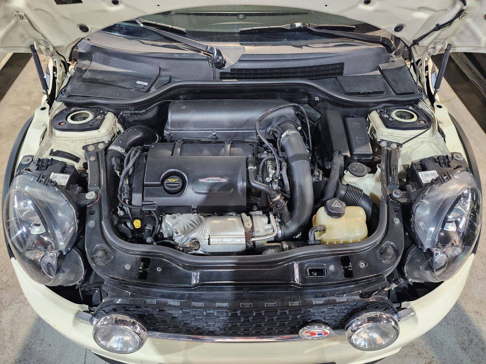 MINI COOPER CLUBMAN 2011 - Marhaba Auction Used Cars - Image 12