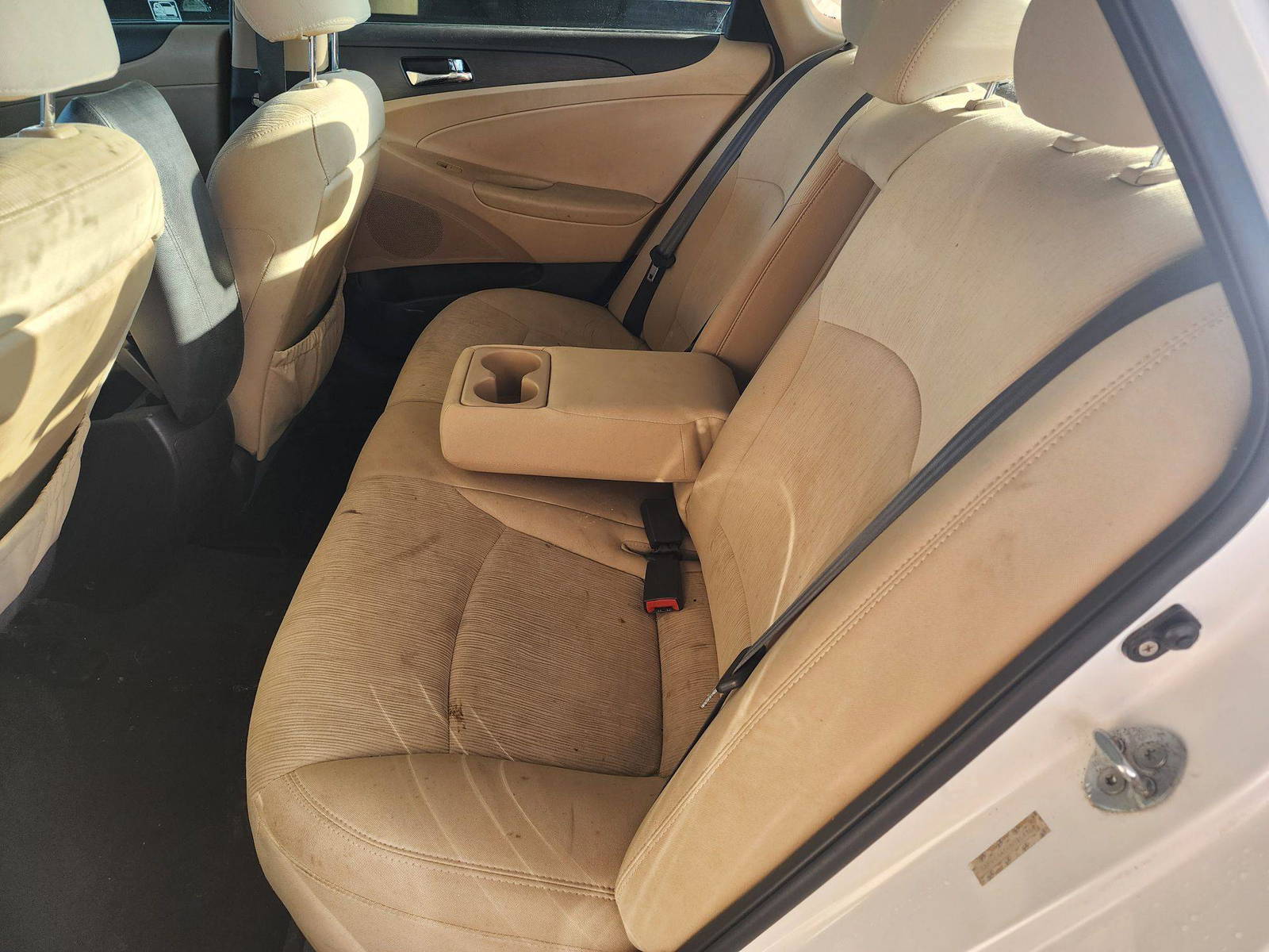 2011 HYUNDAI SONATA — 114076 Miles — Lot 48708834 — Souq - Marhaba Auctions Used Cars - Image 7