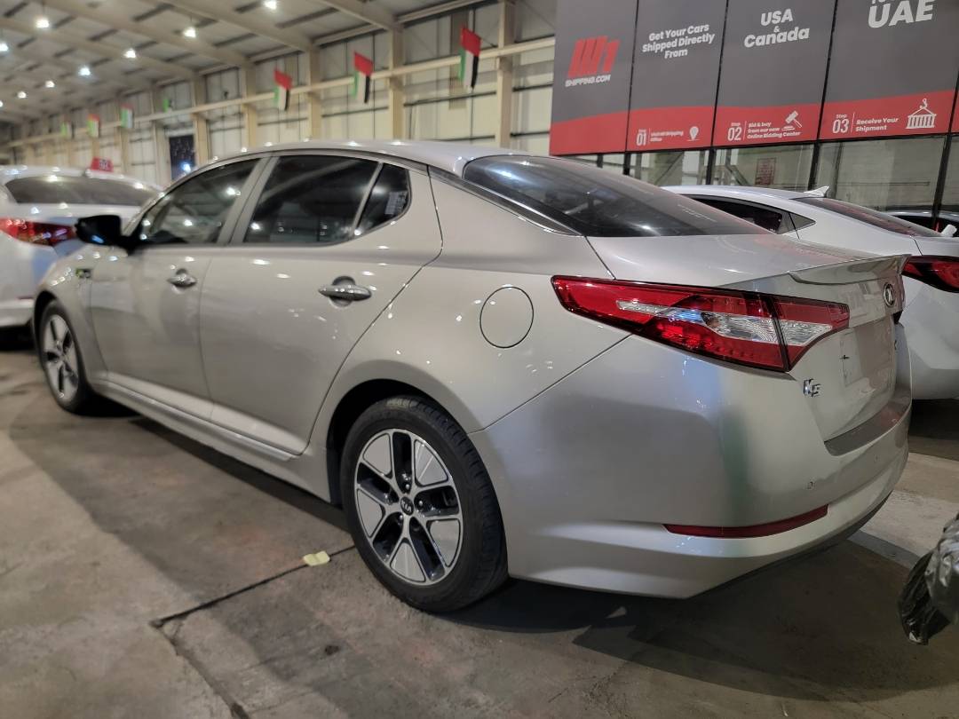 2014 KIA K5 — 173061 KM — Lot 54315 — Main - Marhaba Auctions Used Cars - Image 5
