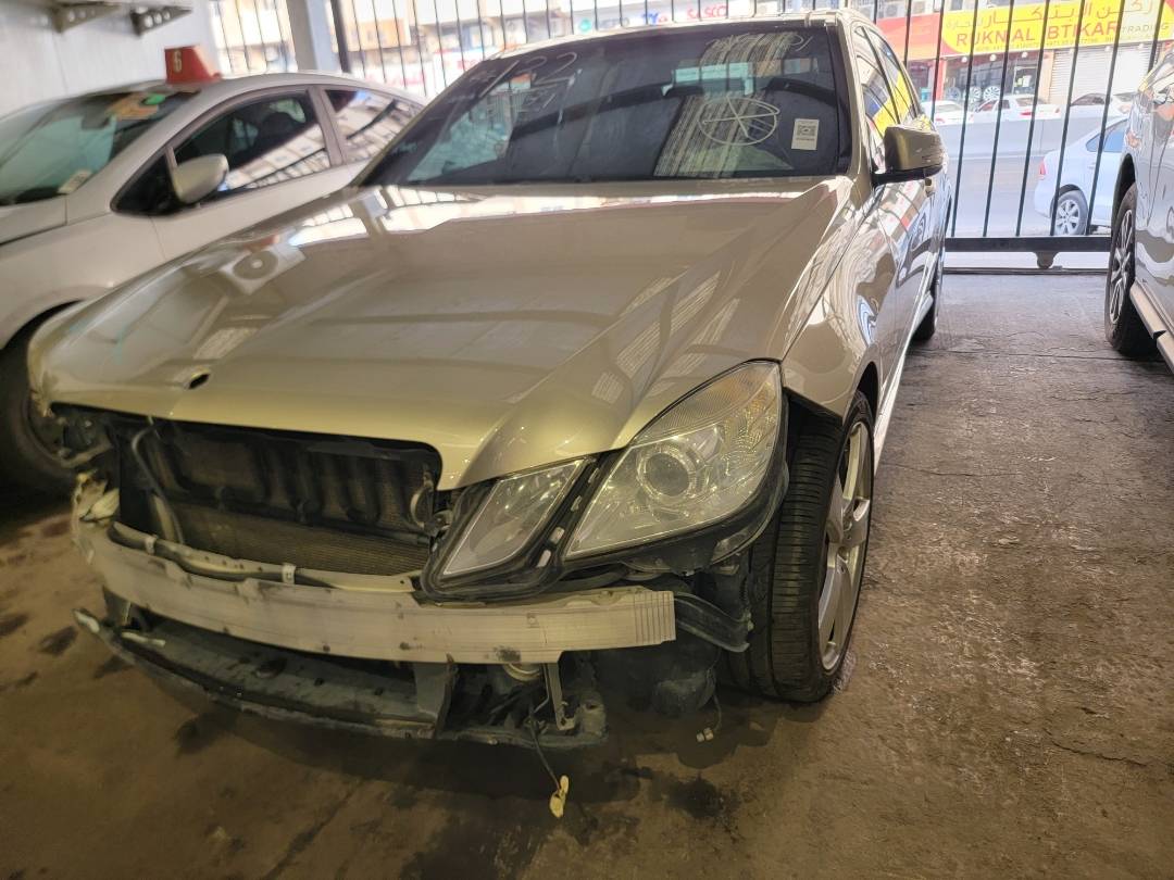 2011 MERCEDES BENZ E 350 — 220801 Miles — Lot 41705414 — Main - Marhaba Auctions Used Cars - Image 3