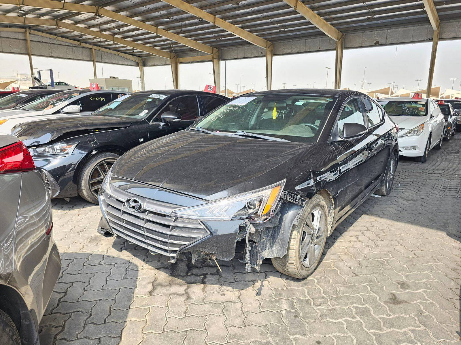 2019 HYUNDAI ELANTRA — 150237 KM — Lot 12282005 — Souq - Marhaba Auctions Used Cars - Image 5