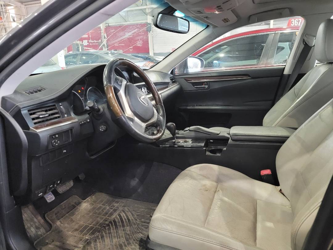 2013 LEXUS ES 350 — 132947 Miles — Lot D2037087 — Main - Marhaba Auctions Used Cars - Image 8