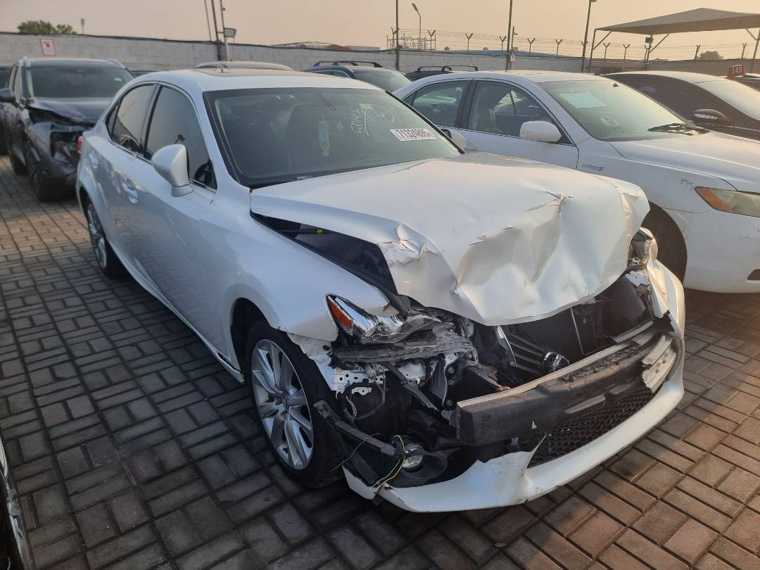 LEXUS IS 300 2016 - Marhaba Auction Used Cars - Image 4